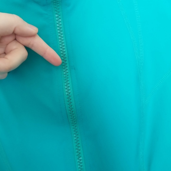 ๐ Athletic Jacket - Picture 8 of 8